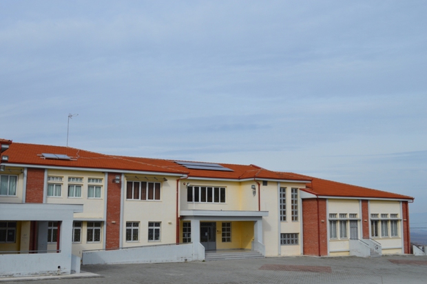 ΕΣΠΑ- Πρότυπο επιδεικτικό έργο εφαρμογών Ανανεώσιμων Πηγών Ενέργειας και εξοικονόμησης ενέργειας στο 2ο Γυμνάσιο Νάουσας